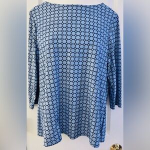 Croft & Barrow sz XL pullover top, 3/4 sleeves, black circles, periwinkle blue